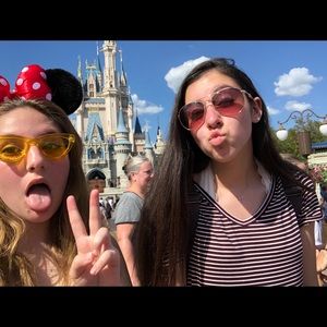 Meet your Posher, Jolie